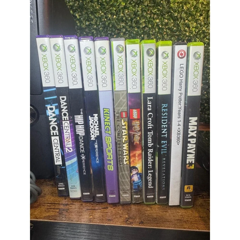 Microsoft Xbox 360 with Kinect 4GB Black Console + some games tested